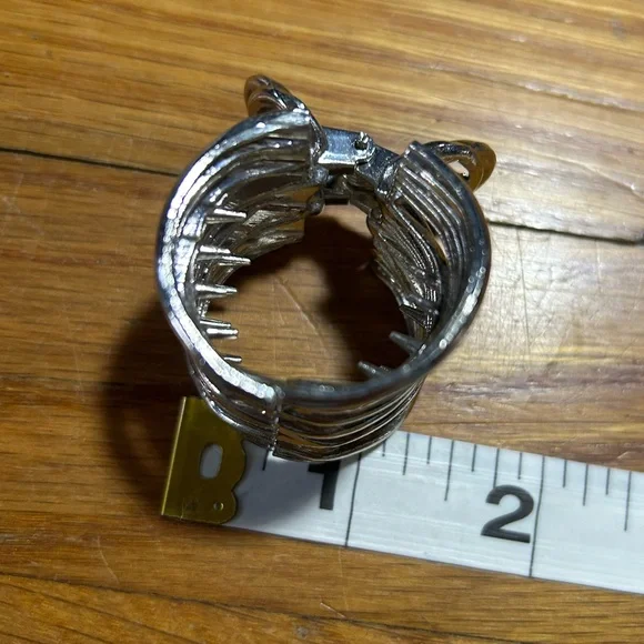 BOGO Silver Hair Clip - Picture 8 of 8